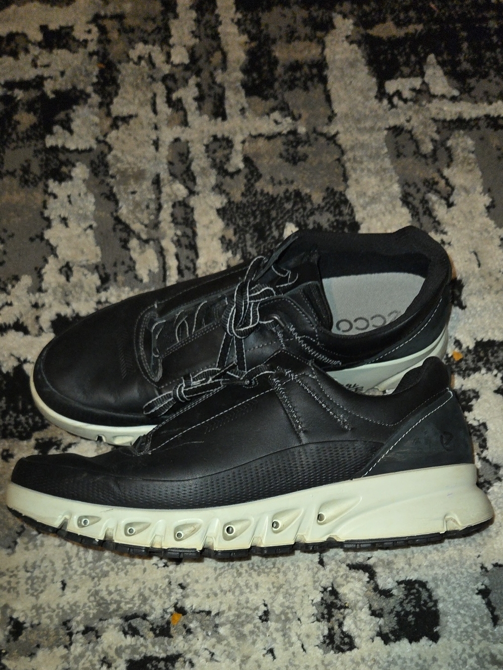 Ecco Men's Black Leather Athletic Sneakers with Cream Sole